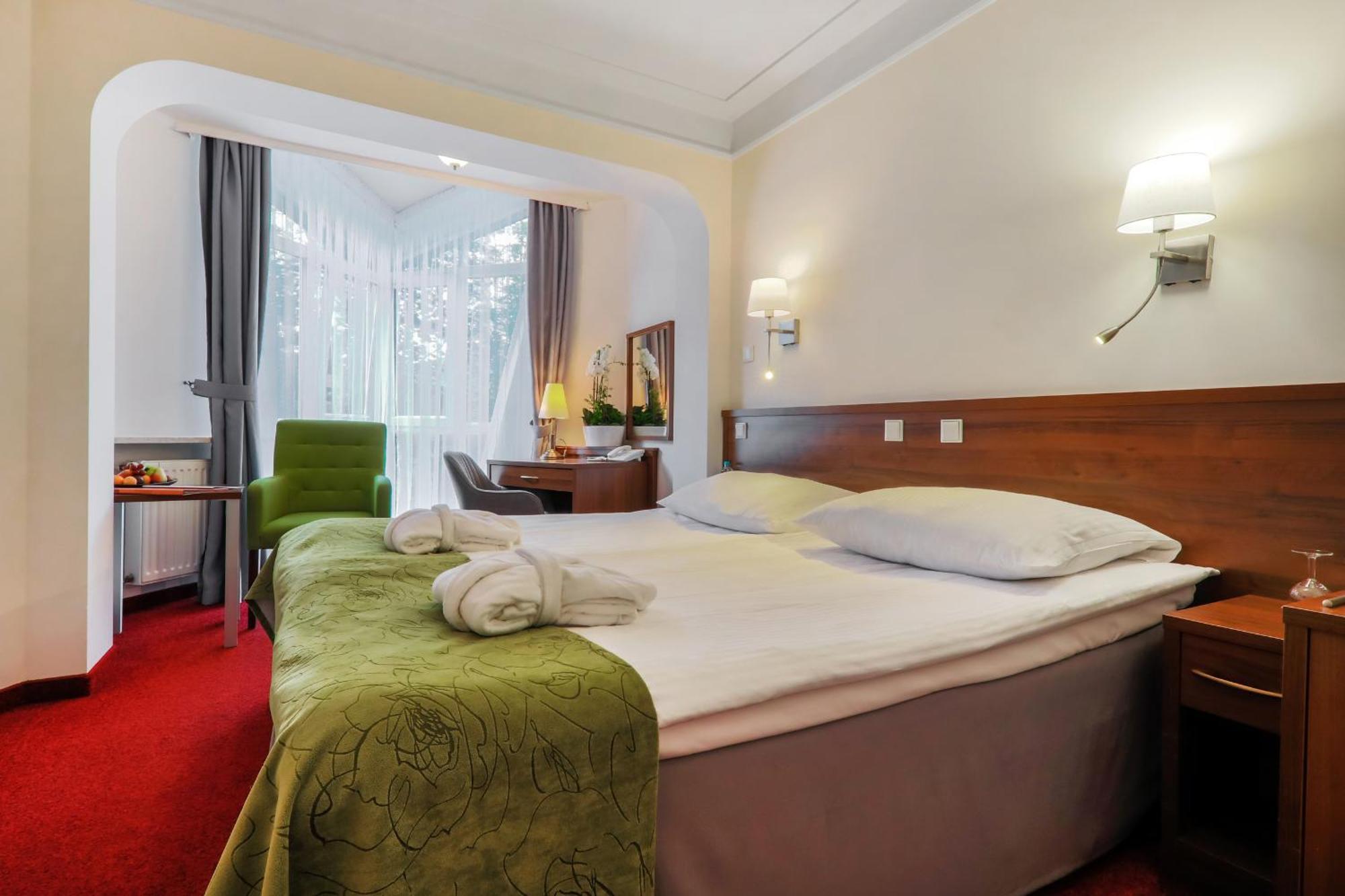 Papuga Park Hotel Wellness Marrakesz & Spa Bielsko-Biała Exteriör bild