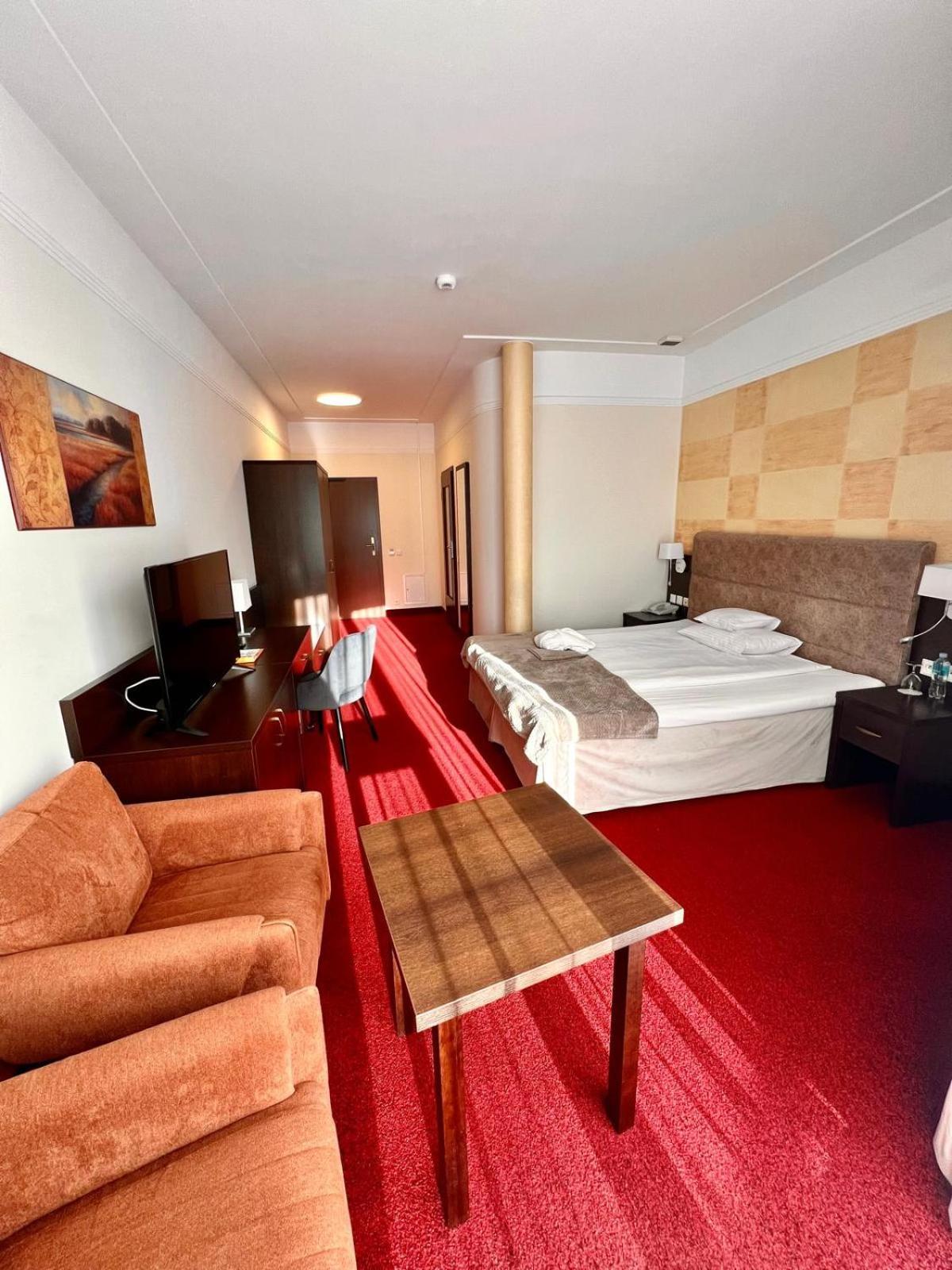 Papuga Park Hotel Wellness Marrakesz & Spa Bielsko-Biała Exteriör bild