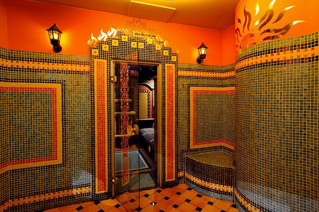 Papuga Park Hotel Wellness Marrakesz & Spa Bielsko-Biała Exteriör bild